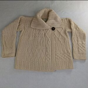 Aran Woollen Mills Cardigan Womens Size Medium One Button Sweater Fisherman Knit